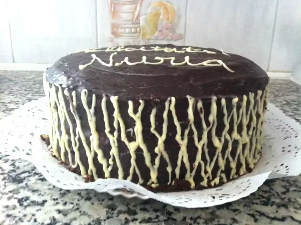 Tarta de Chocolate con Mermelada de Frambuesa