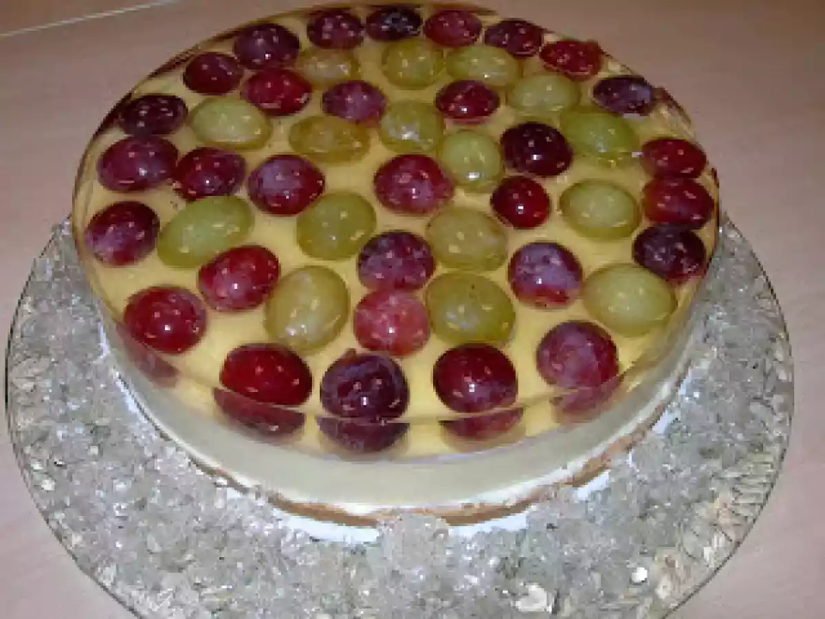 Tarta de chocolate, queso y uvas con gelatina de moscatel. Paso a paso