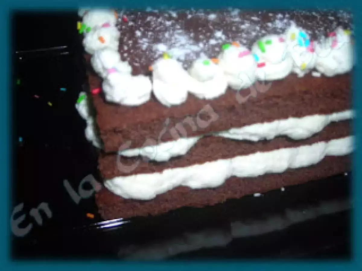 Tarta de chocolate y chantilly - foto 3