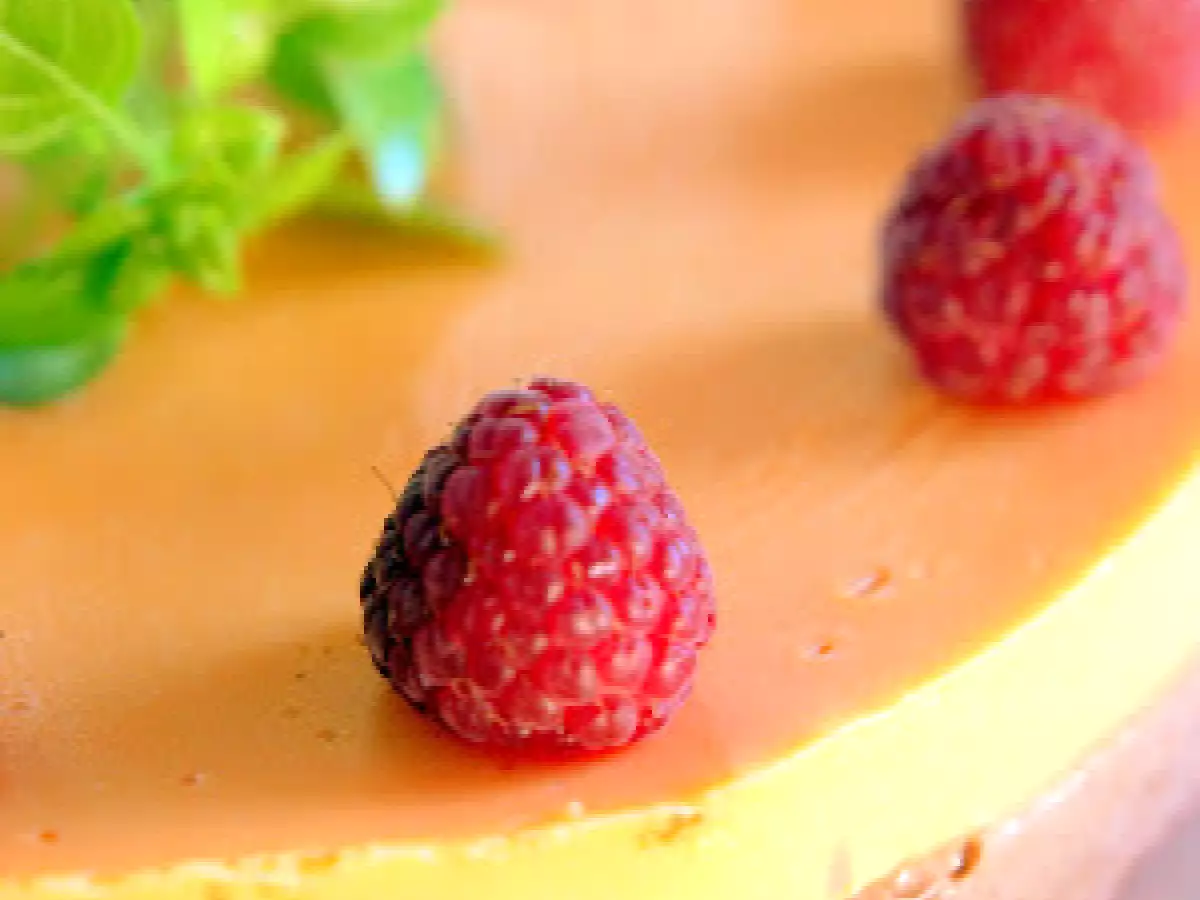 Tarta de chocolate y naranja con licor de avellanas