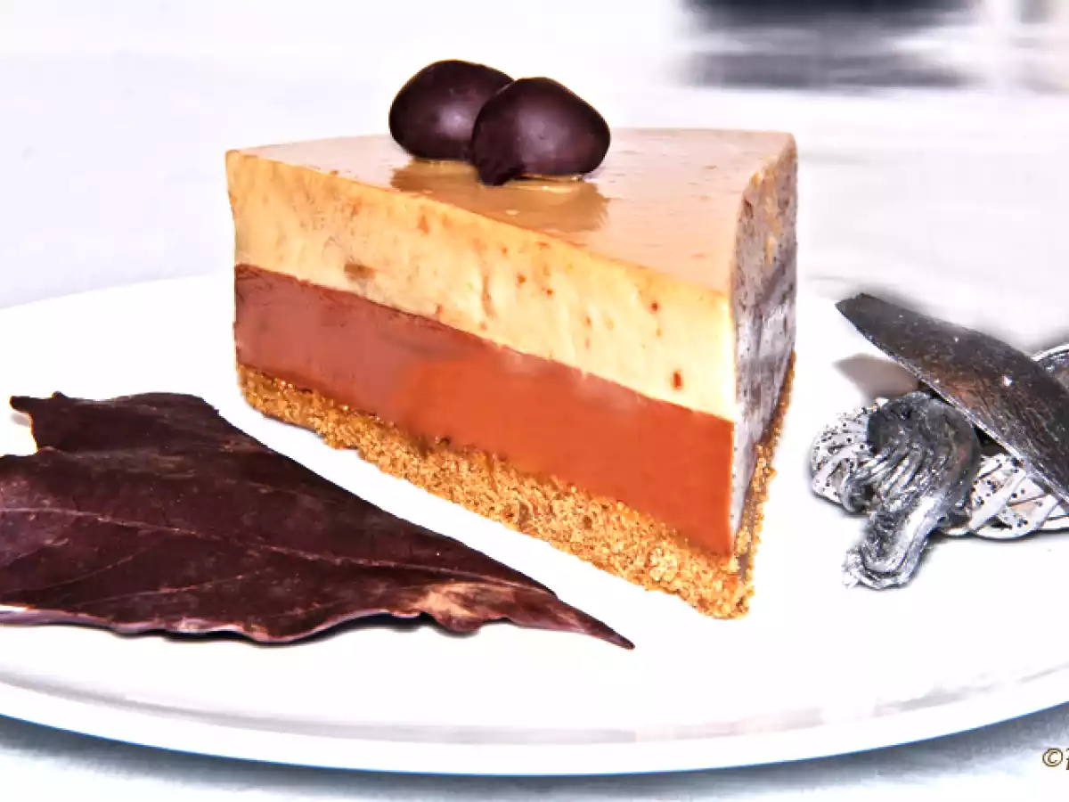 Tarta de chocolate y turrón - foto 2