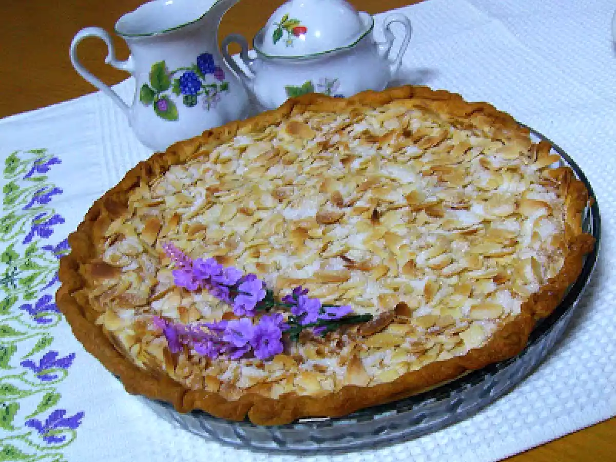 TARTA DE CREMA DE ALMENDRAS Y MERMELADA DE ARÁNDANOS - foto 12
