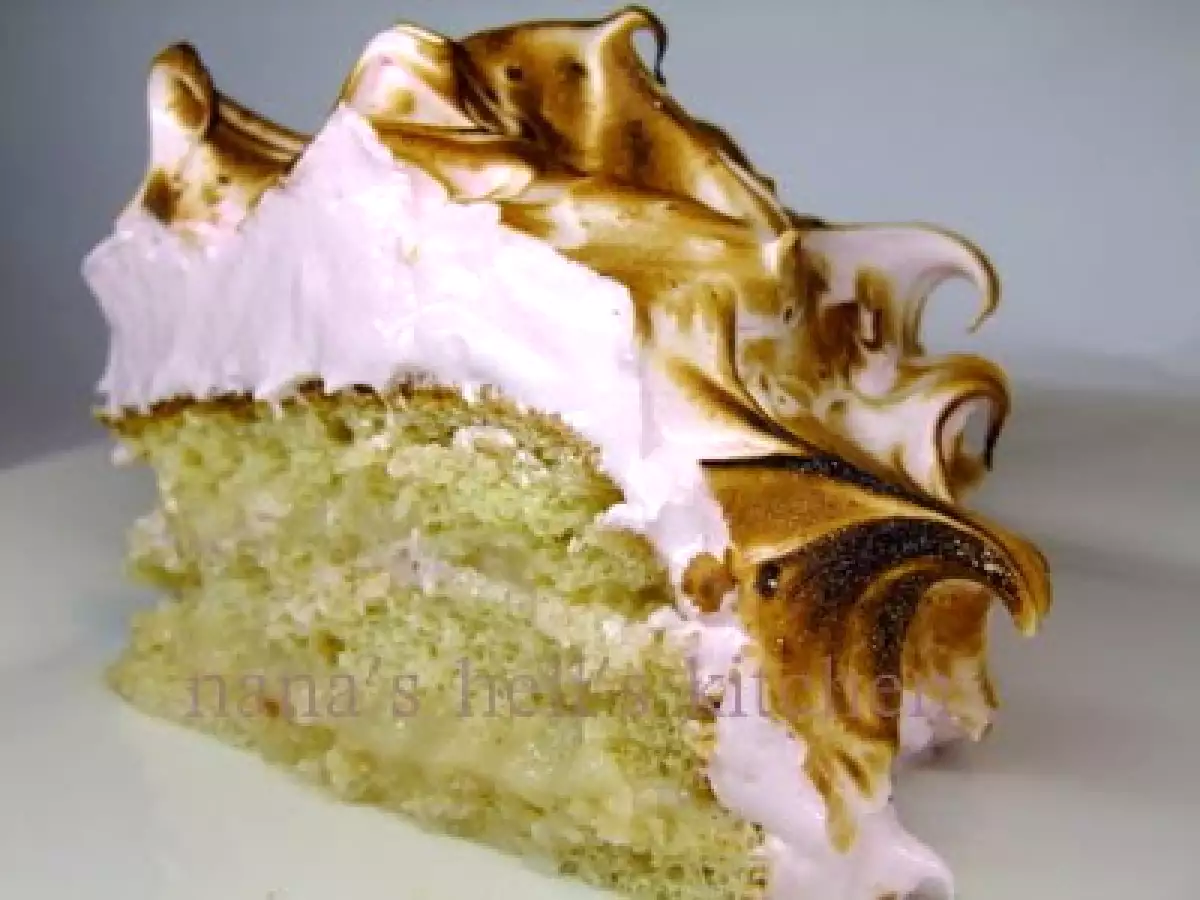 Tarta de crema de coco y merengue suizo