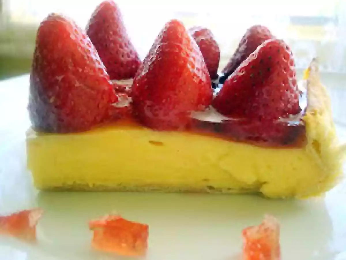 TARTA DE CREMA PASTELERA Y FRESAS