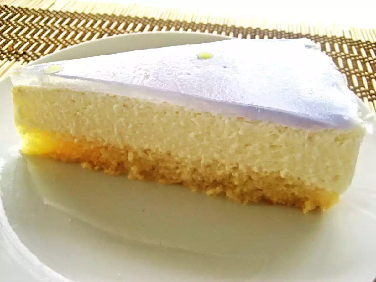 Tarta de cuajada con mora