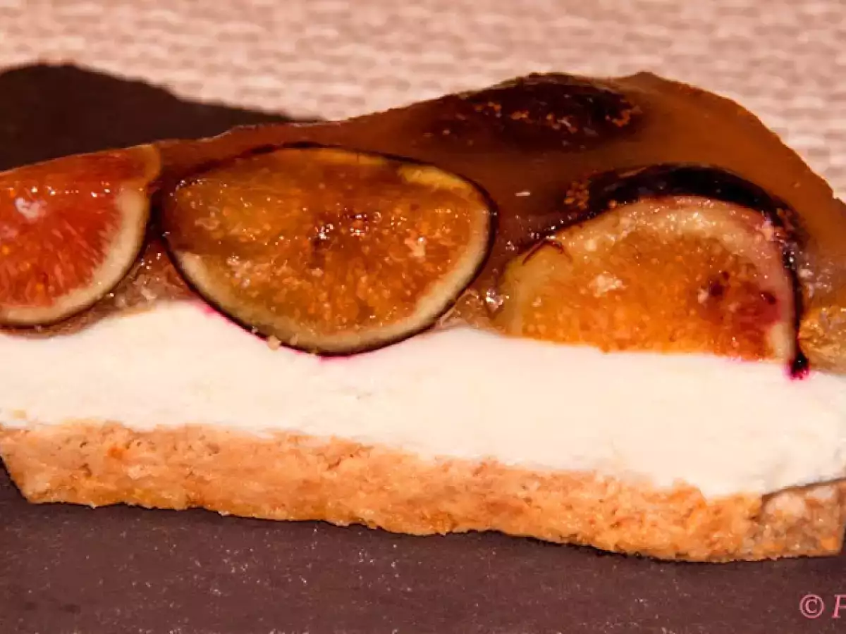 Tarta de cuajada y gelatina de higos