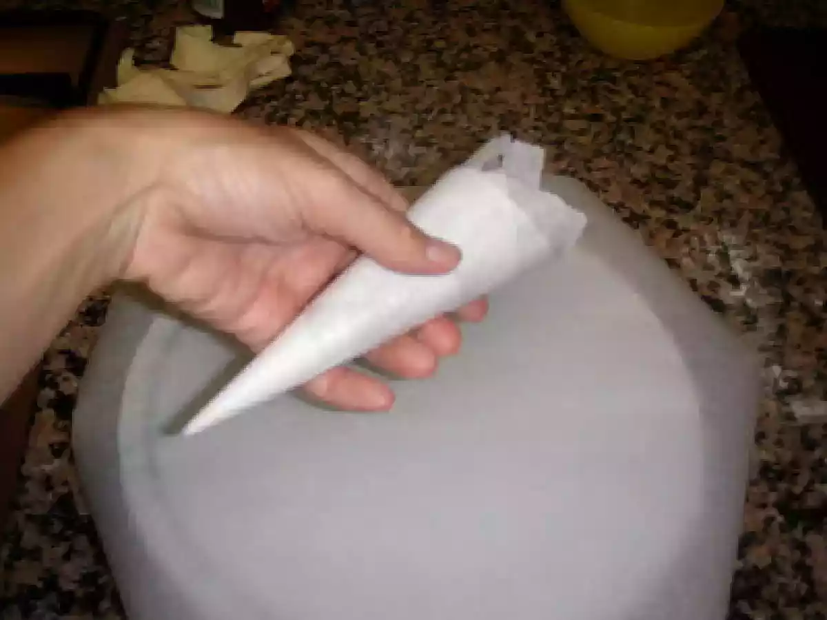 TARTA DE CUMPLEAÑOS DE HOJALDRE CON FRUTA. - foto 5