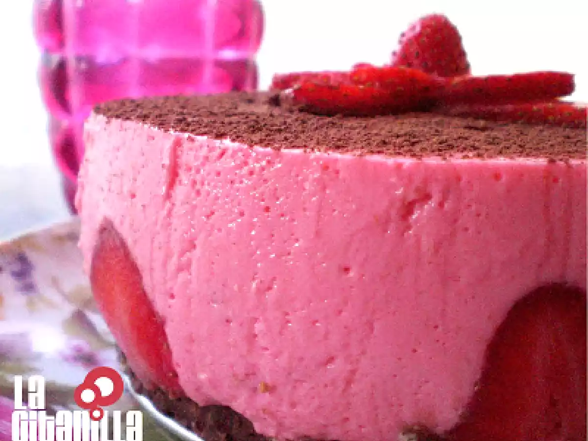 Tarta de fresas con chocolate