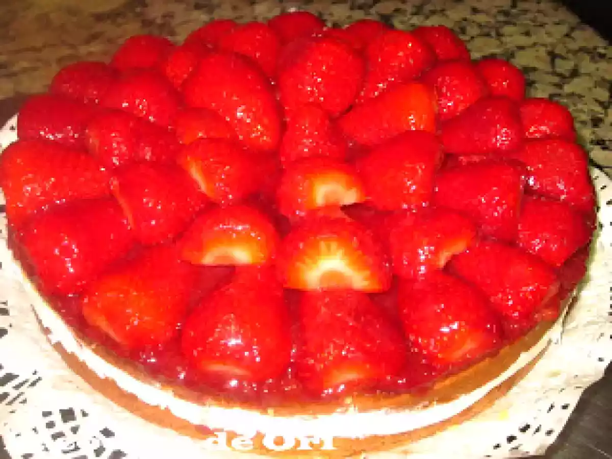 Tarta de fresas con nata - foto 3