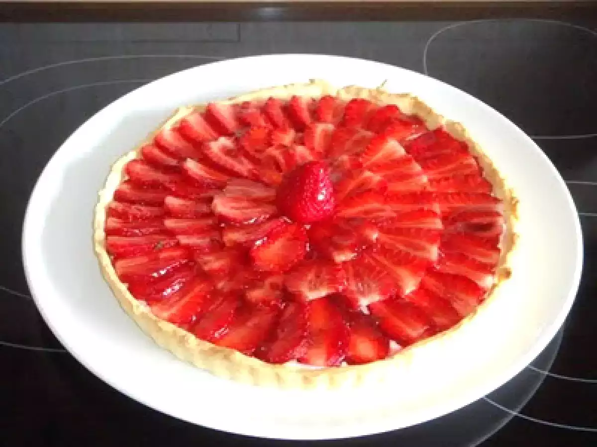 Tarta de fresas y nata - foto 2