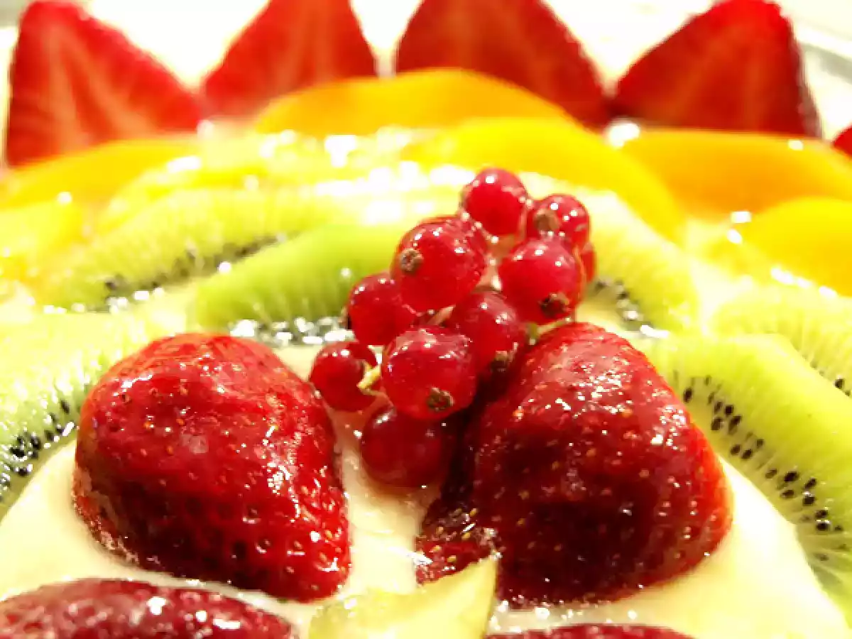 Tarta de frutas con crema de vainilla - foto 2