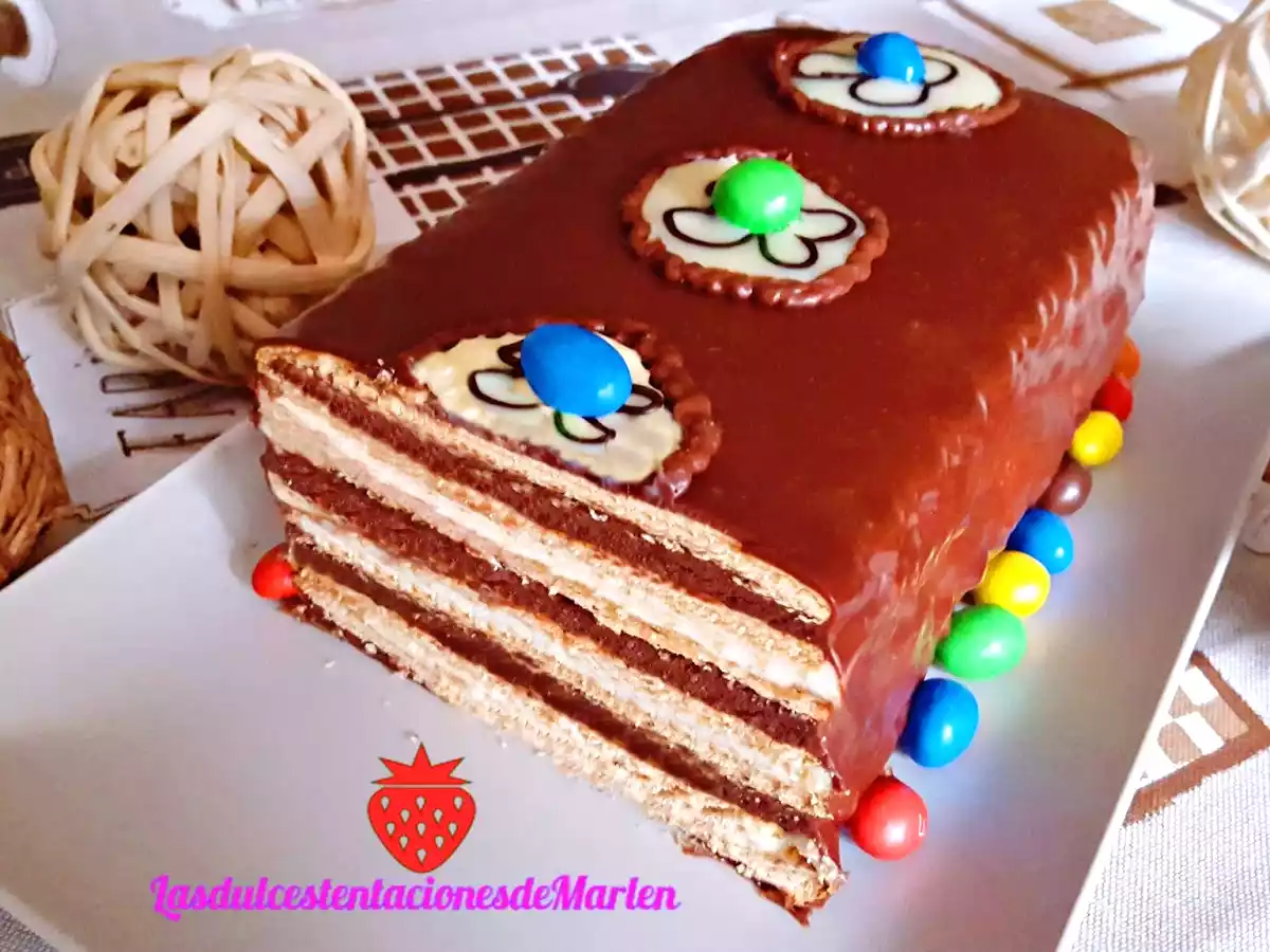 Tarta de galletas y dos chocolates