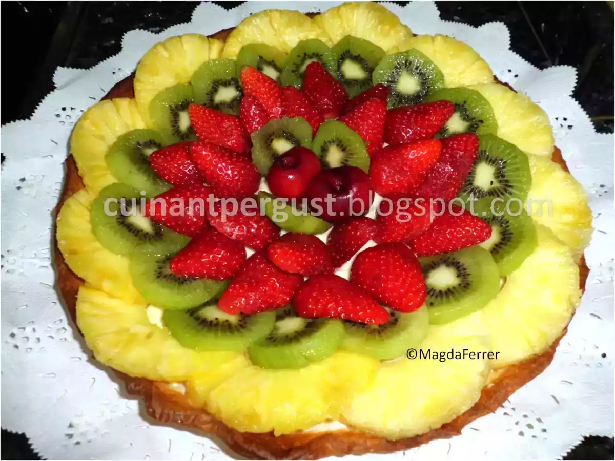 Tarta de hojaldre con frutas