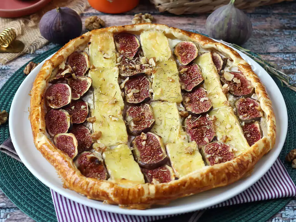 Tarta de hojaldre con higos, brie y nueces - foto 6