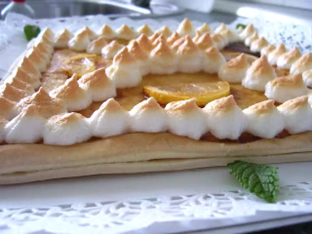 Tarta de hojaldre y limón