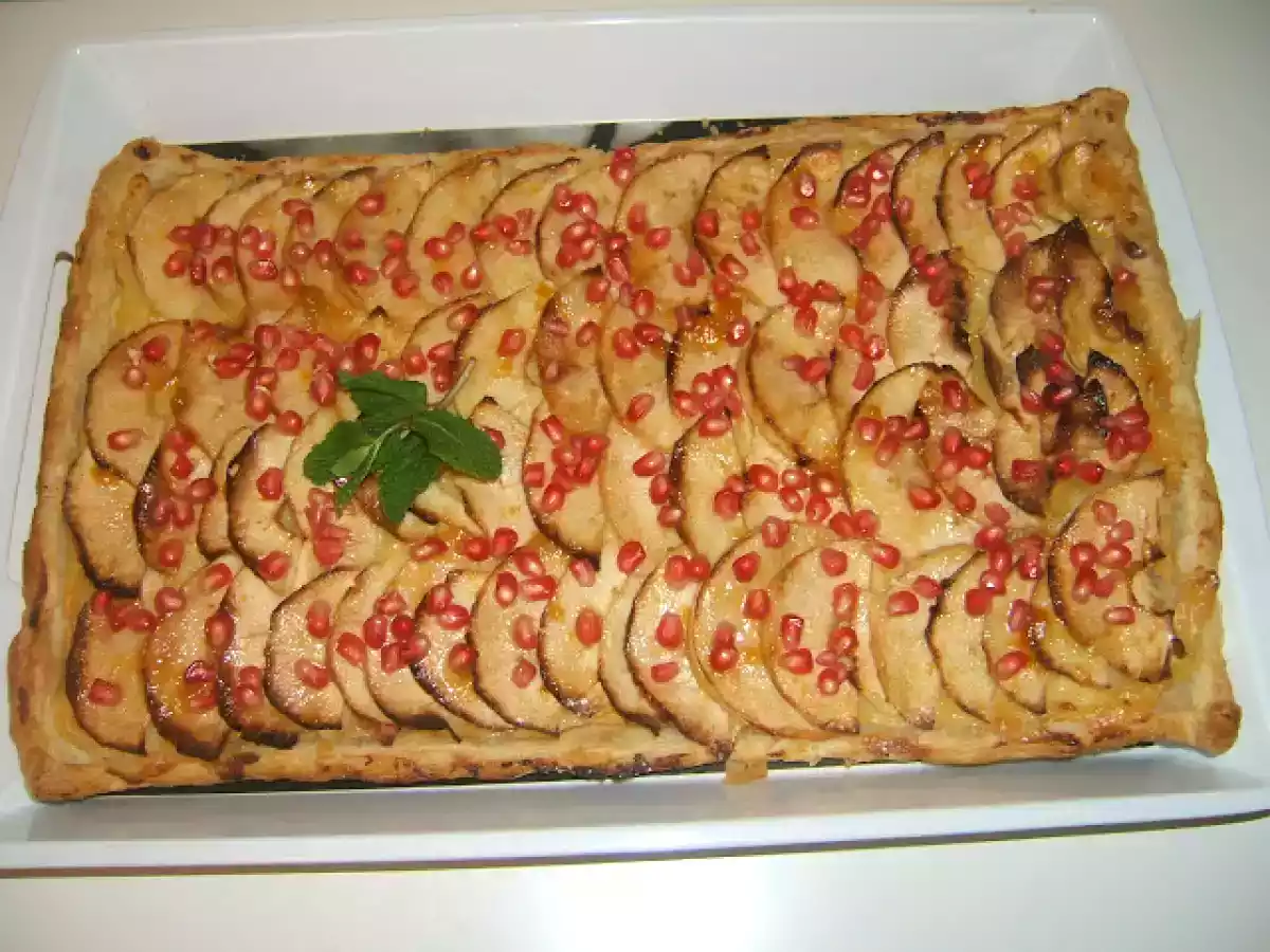 Tarta de hojaldre y manzana.