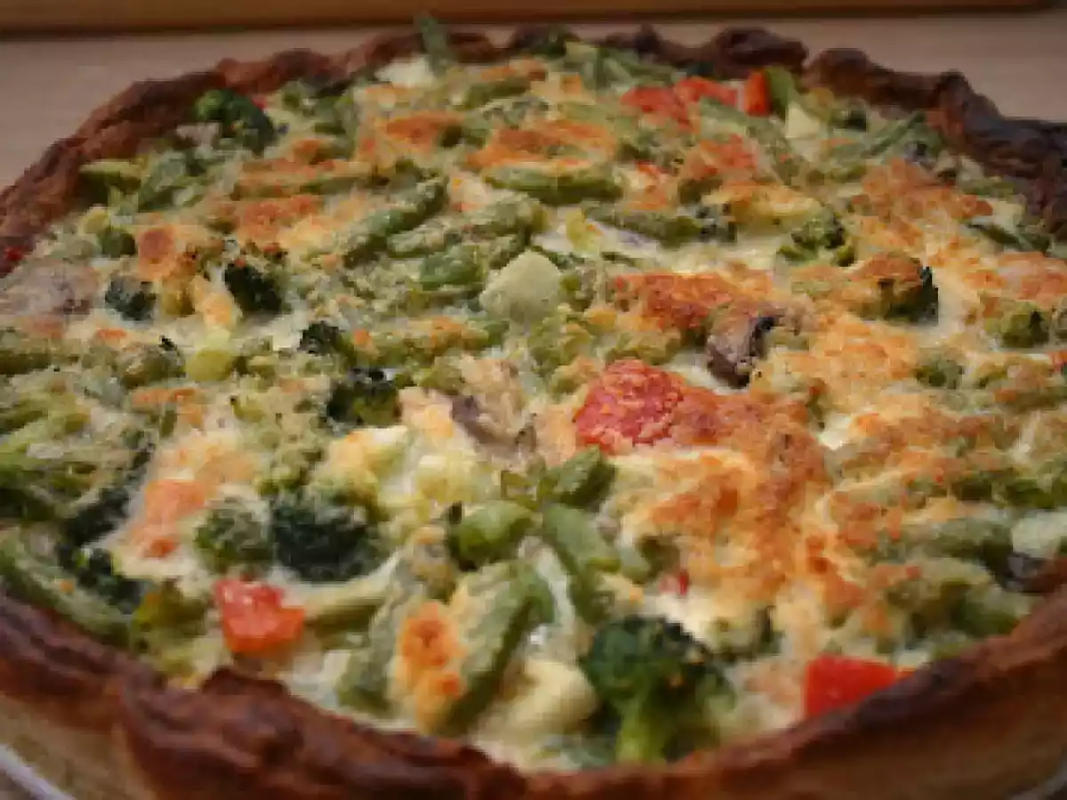 Tarta de hojaldre y verduras con queso parmesano Finello Arla