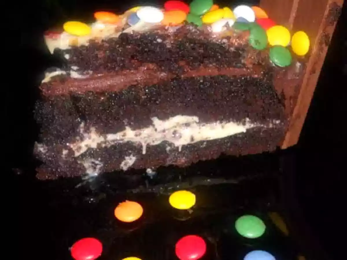 Tarta de Kit Kat y Lacasitos - foto 3