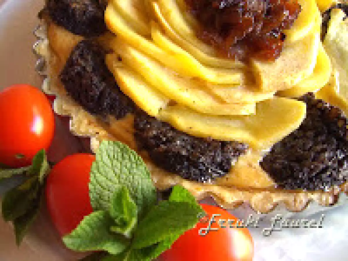 Tarta de manzana, morcilla y cebolla - foto 3