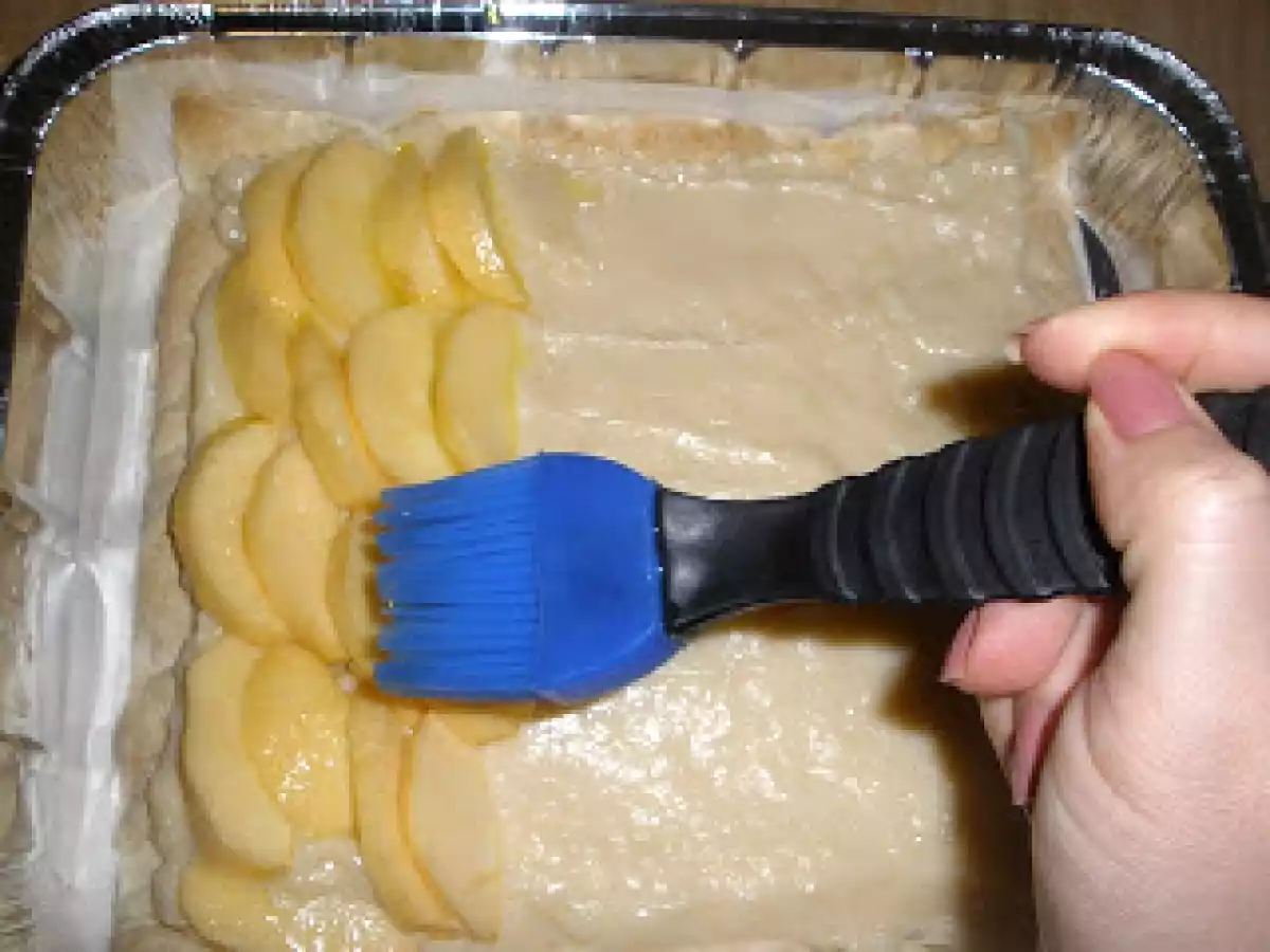 TARTA DE MANZANA Y FRUTAS CON CREMA PASTELERA. - foto 2