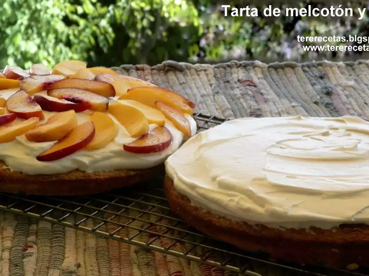 Tarta de melocotón y nata. - foto 2