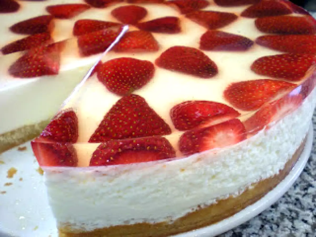 Tarta de mousse de cava con fresas en gelatina de cava. Paso a paso - foto 2
