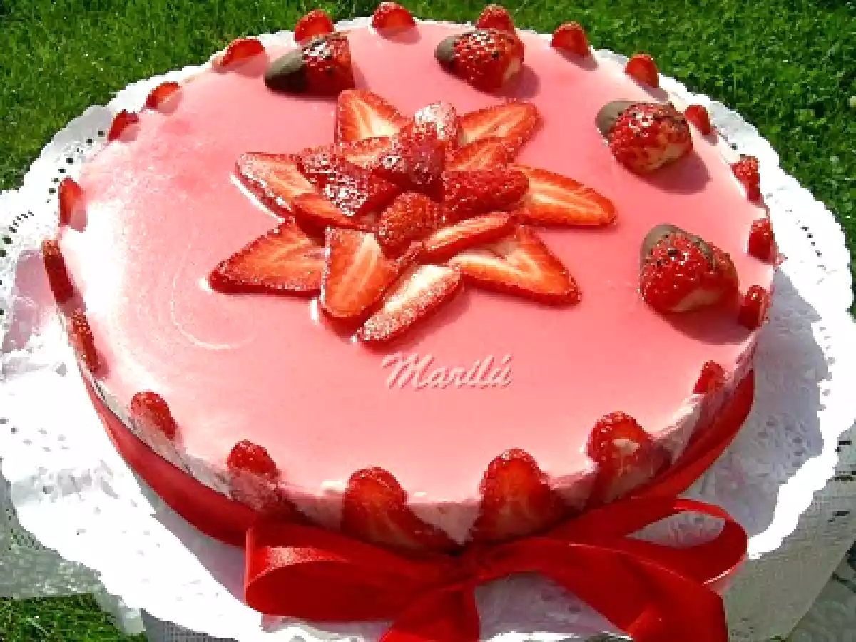 TARTA DE MOUSSE DE FRESA CON YOGUR CASA GRANDE - foto 2