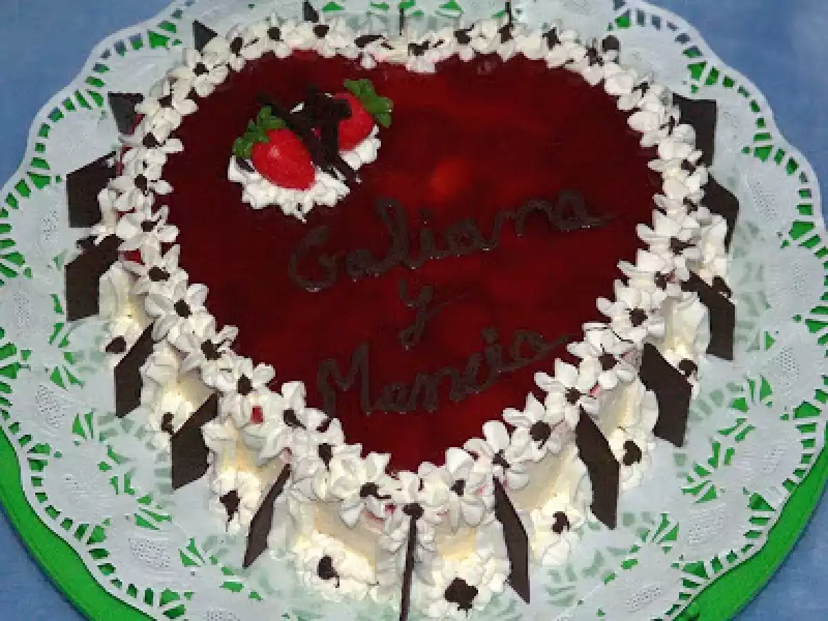 TARTA DE MOUSSE DE REQUESON CON FRESAS