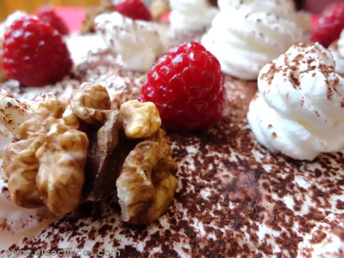 Tarta de nueces y nata - foto 3