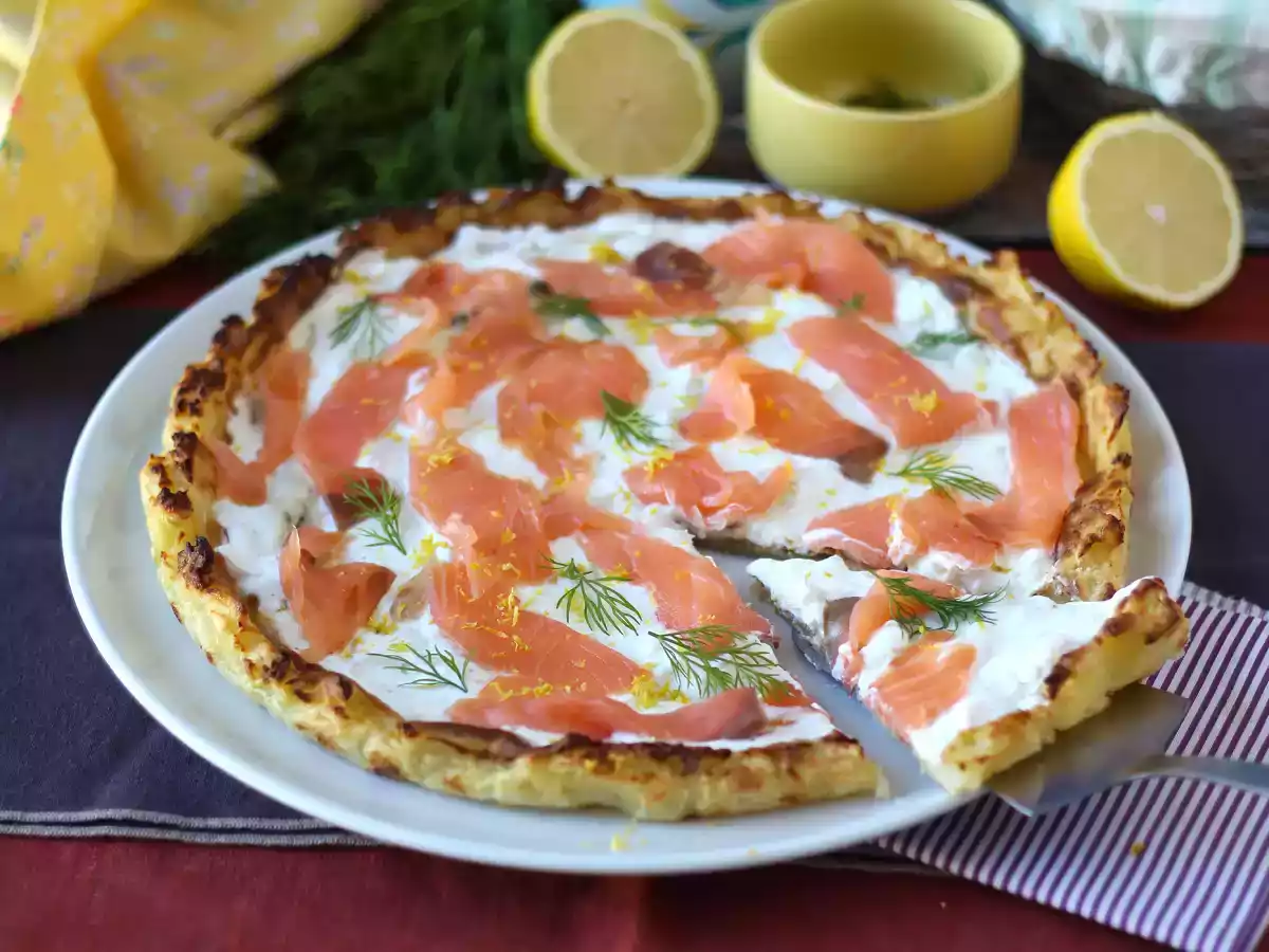 Tarta de patata, salmón ahumado, yogur griego y limón - foto 5