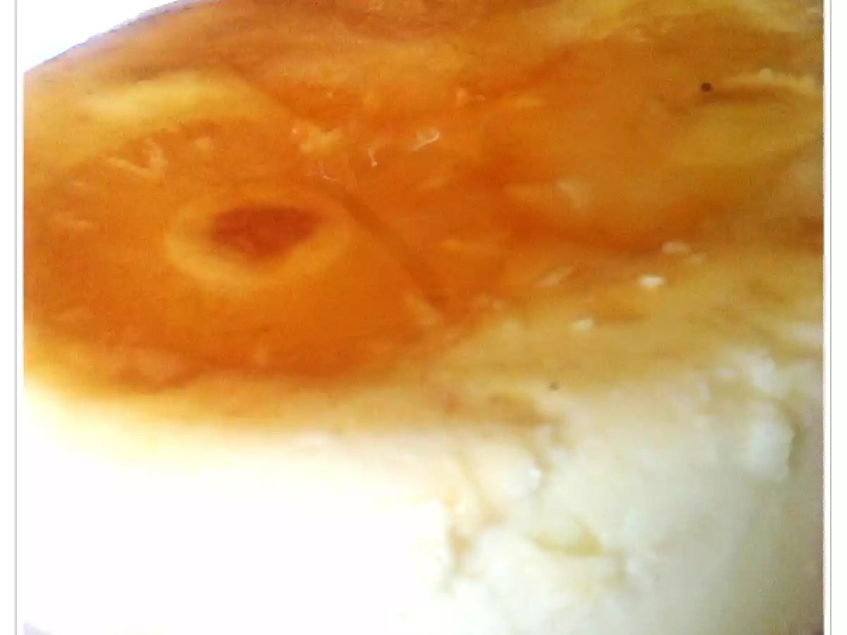 Tarta de piña con bizcochos de soletilla