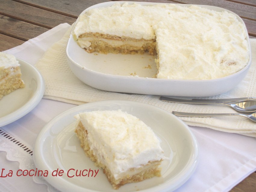 Tarta De Piña Y Nata Con Bizcocho Tarta de piña con nata, Receta Petitchef