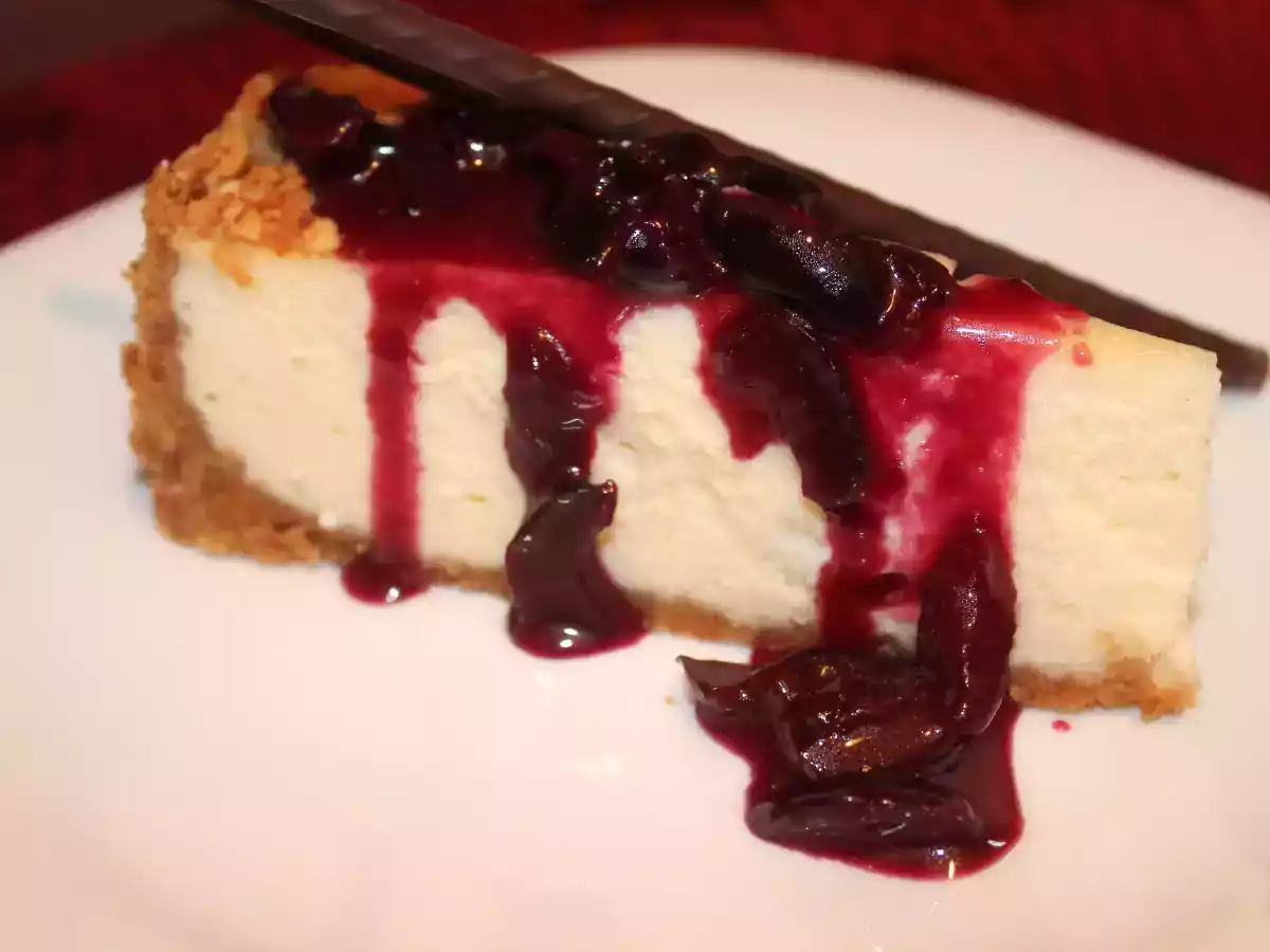 Tarta de queso con salsa de cerezas. - foto 7