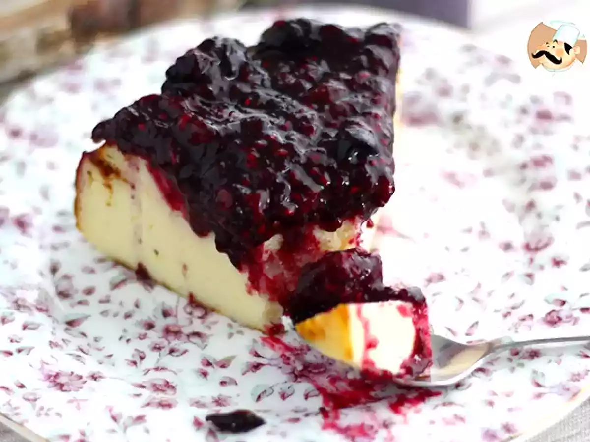 Tarta de queso de leche condensada y compota de frutos rojos - foto 4