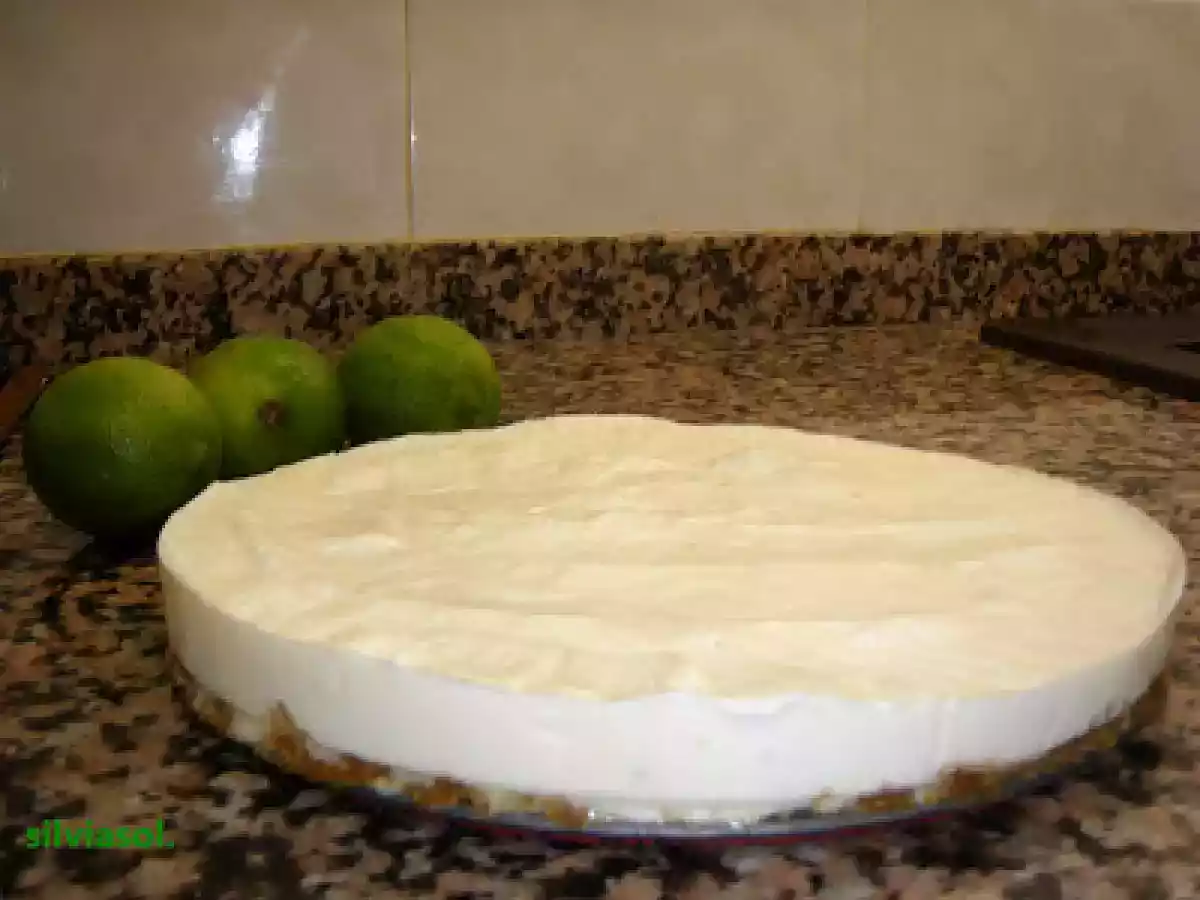 TARTA DE QUESO LIGERA CON LIMA.