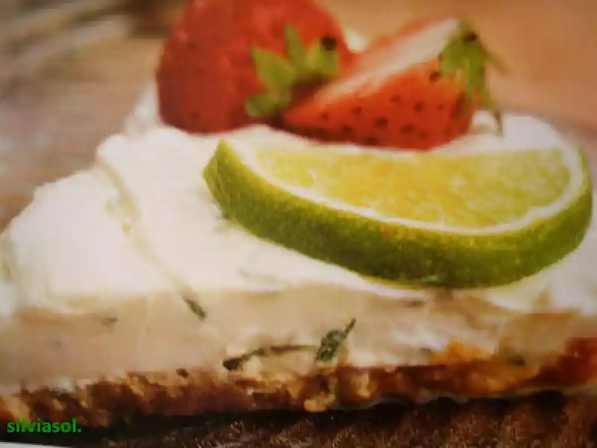 TARTA DE QUESO LIGERA CON LIMA. - foto 8