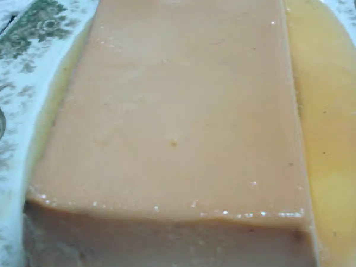 Tarta de queso y cuajada de uvas