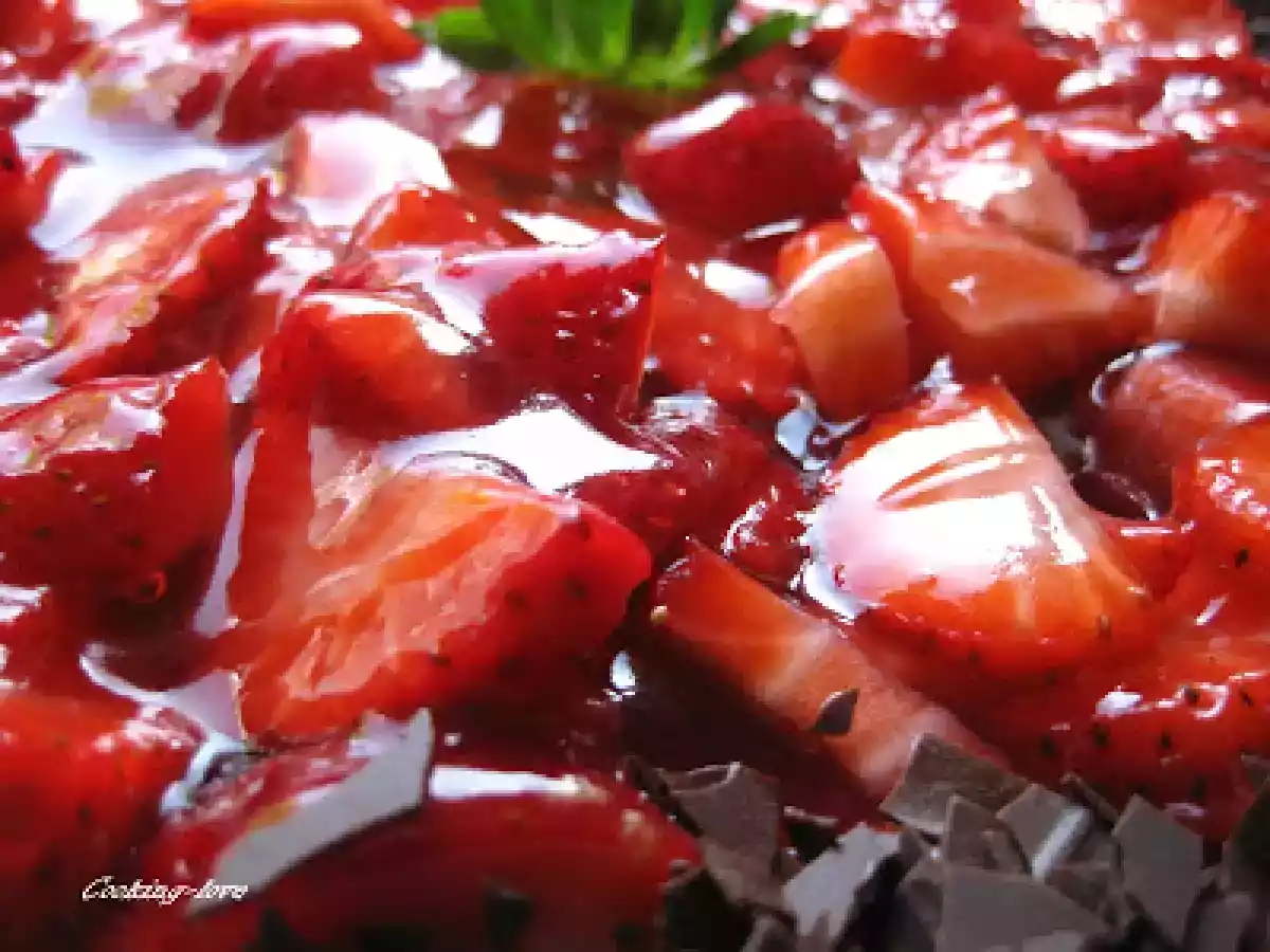 Tarta de queso y fresas deliciosa y fácil - foto 4