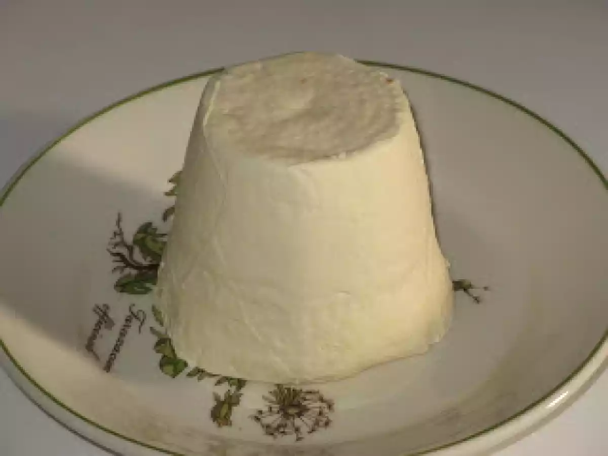 TARTA DE QUESU AFUEGA´L PITU - foto 3