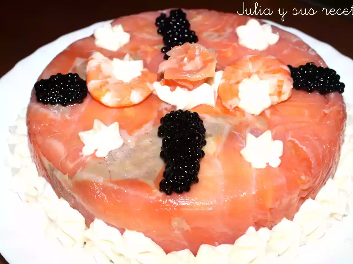 Tarta de salmón ahumado y merluza
