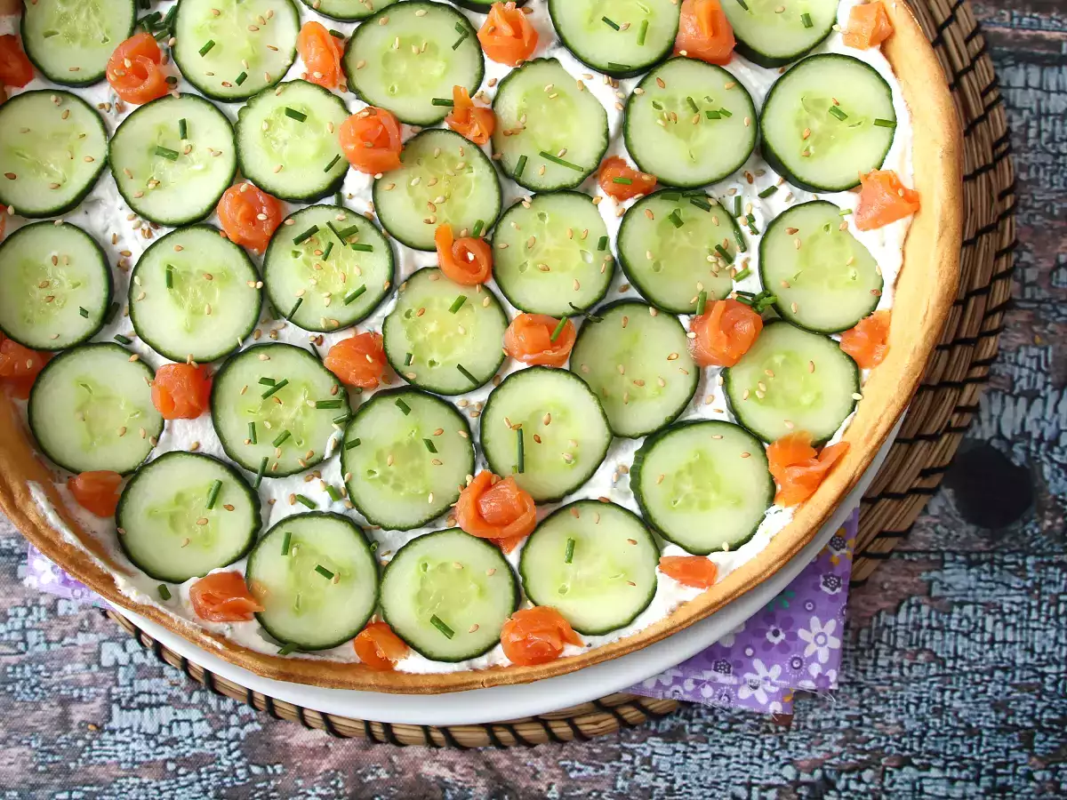 Tarta de verano con ricotta, pepino y salmón ahumado - foto 3