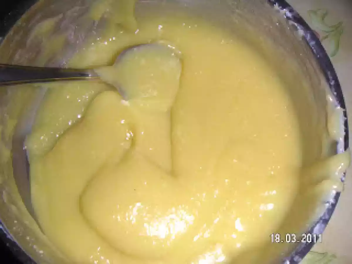 TARTA DE YEMA DE ALMENDRA TOSTADA - foto 2