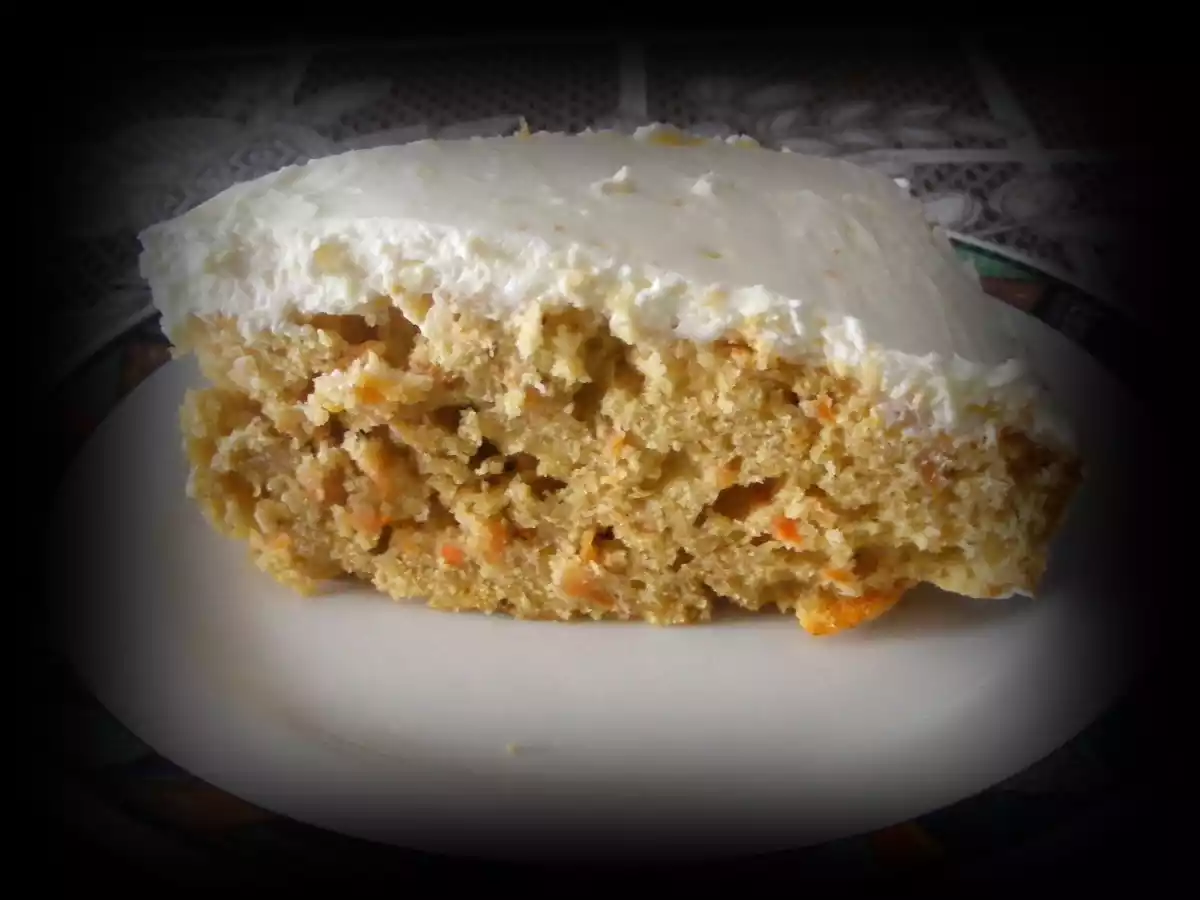 Tarta de zanahorias, nueces y crema de queso
