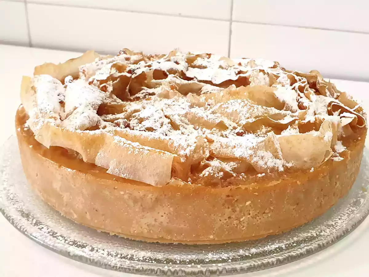 Tarta flor de turrón