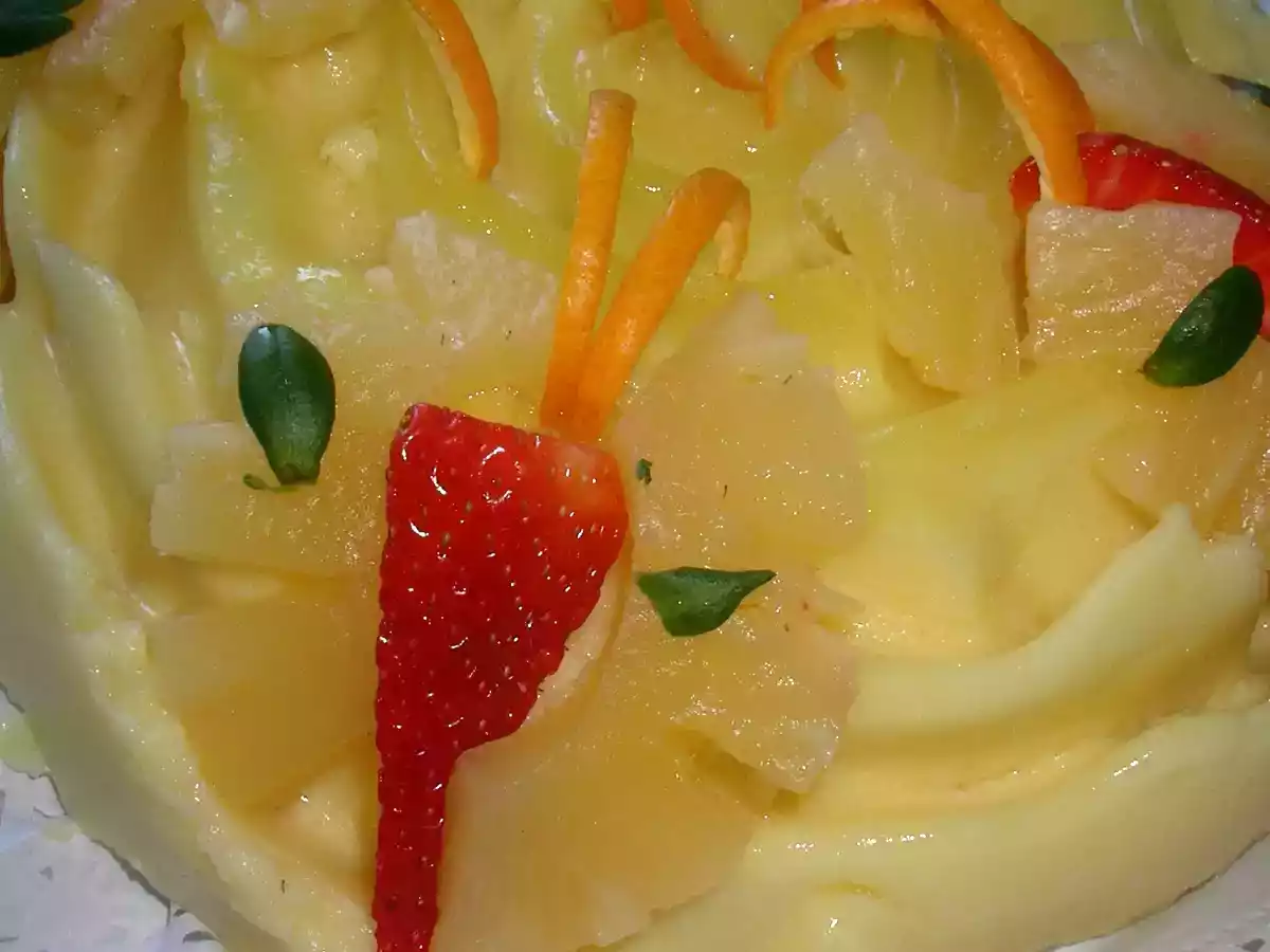 Tarta ligera de piña y limón