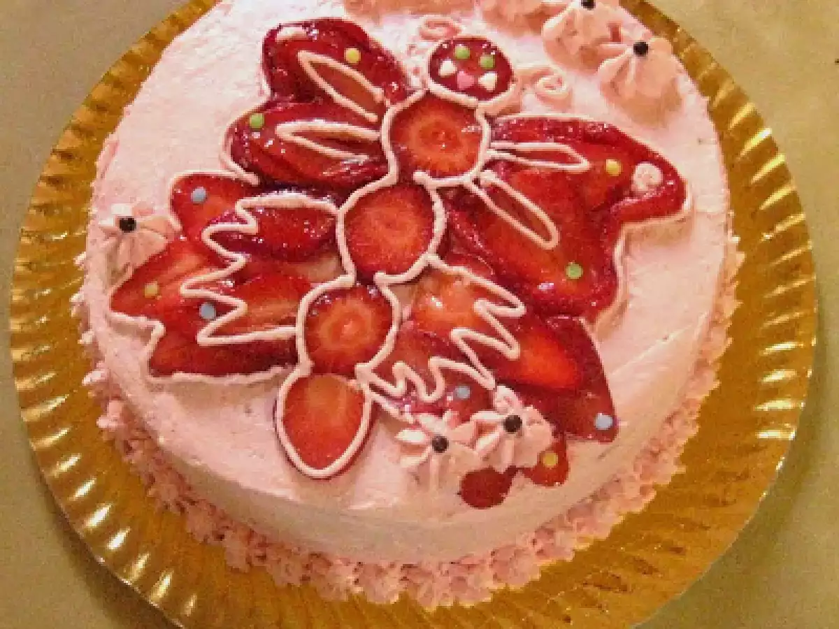TARTA MARIPOSA DE FRESAS Y NATA - foto 2