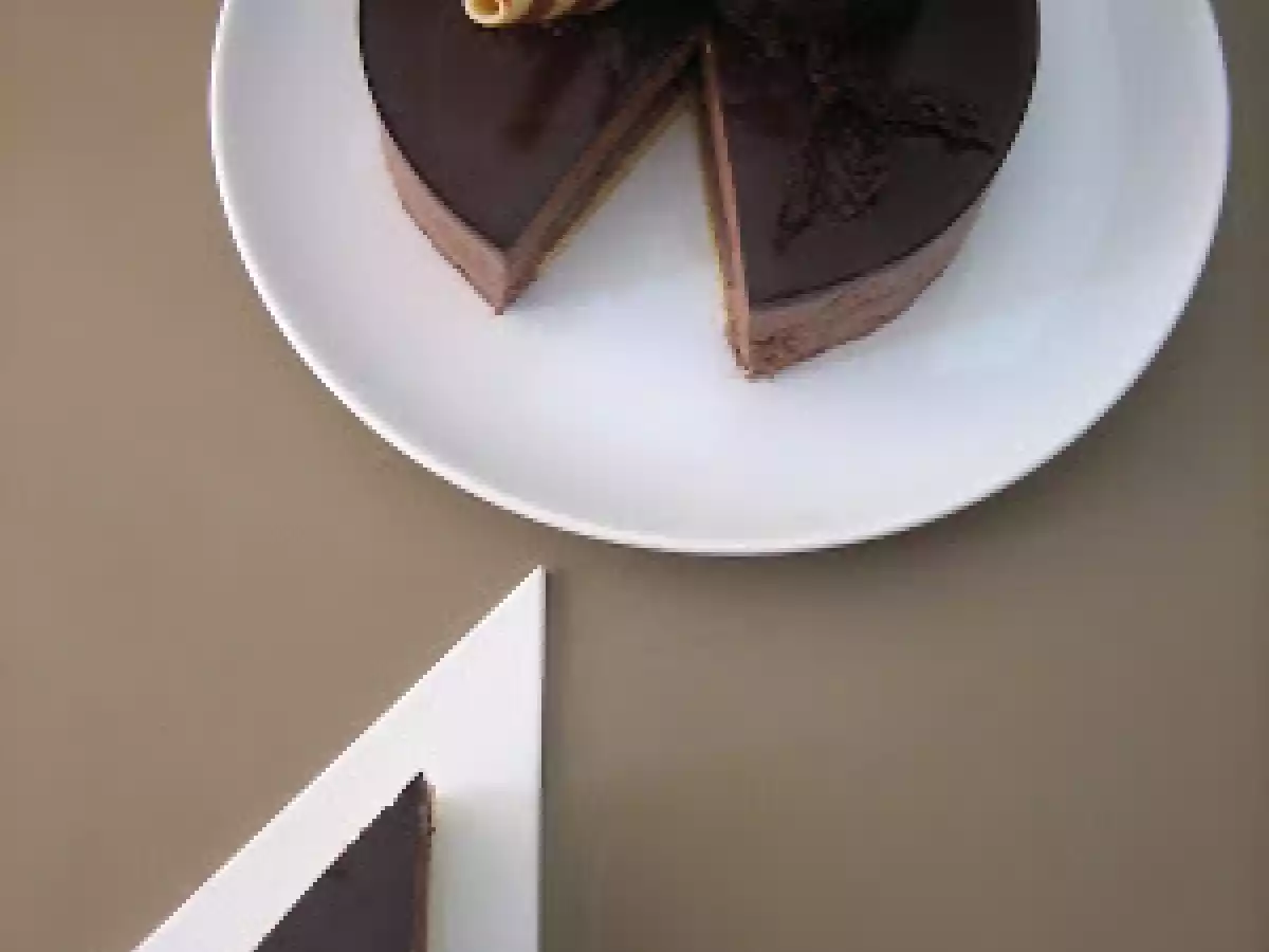 Tarta mousse de chocolate y avellana con fresa - foto 5