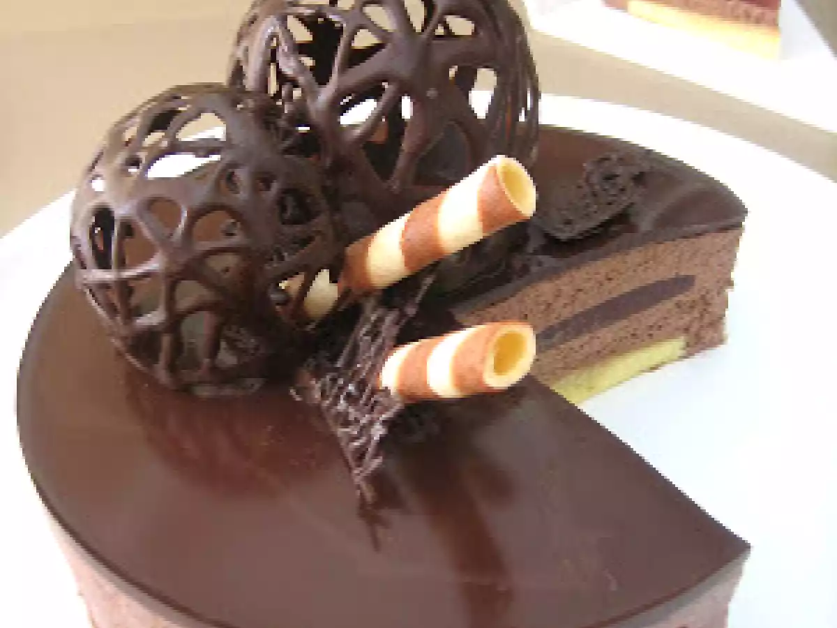 Tarta mousse de chocolate y avellana con fresa - foto 6