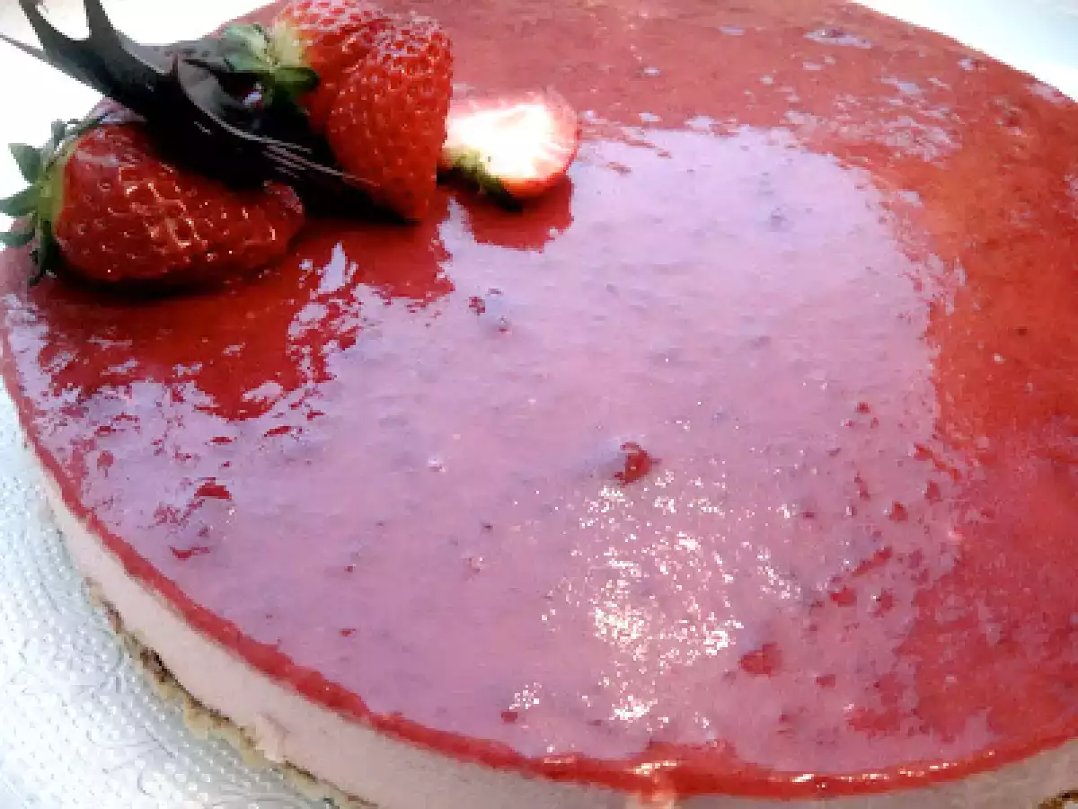 Tarta mousse de fresas