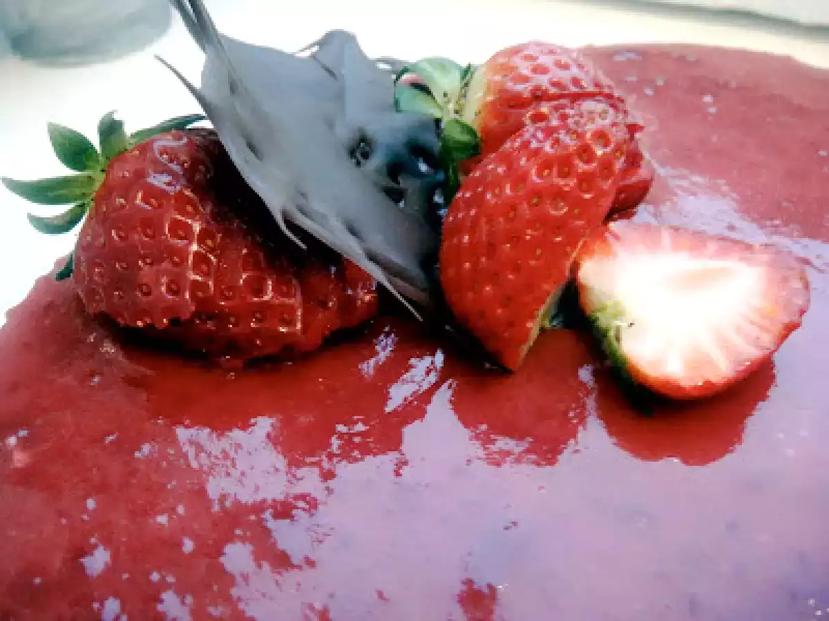 Tarta mousse de fresas - foto 3